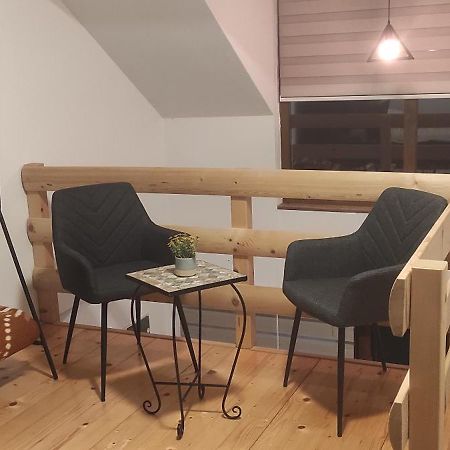 Apartmani Jovanovic ペルチャツ エクステリア 写真