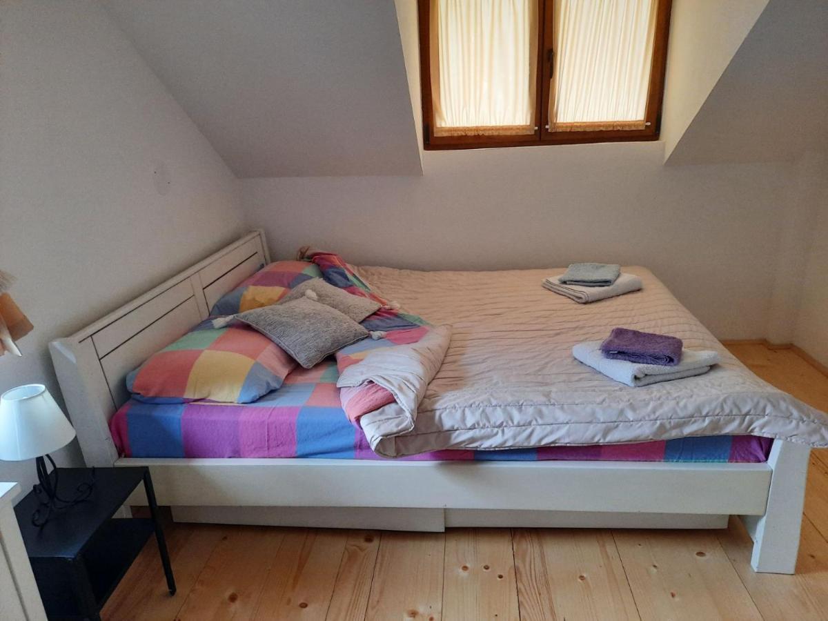 Apartmani Jovanovic ペルチャツ エクステリア 写真