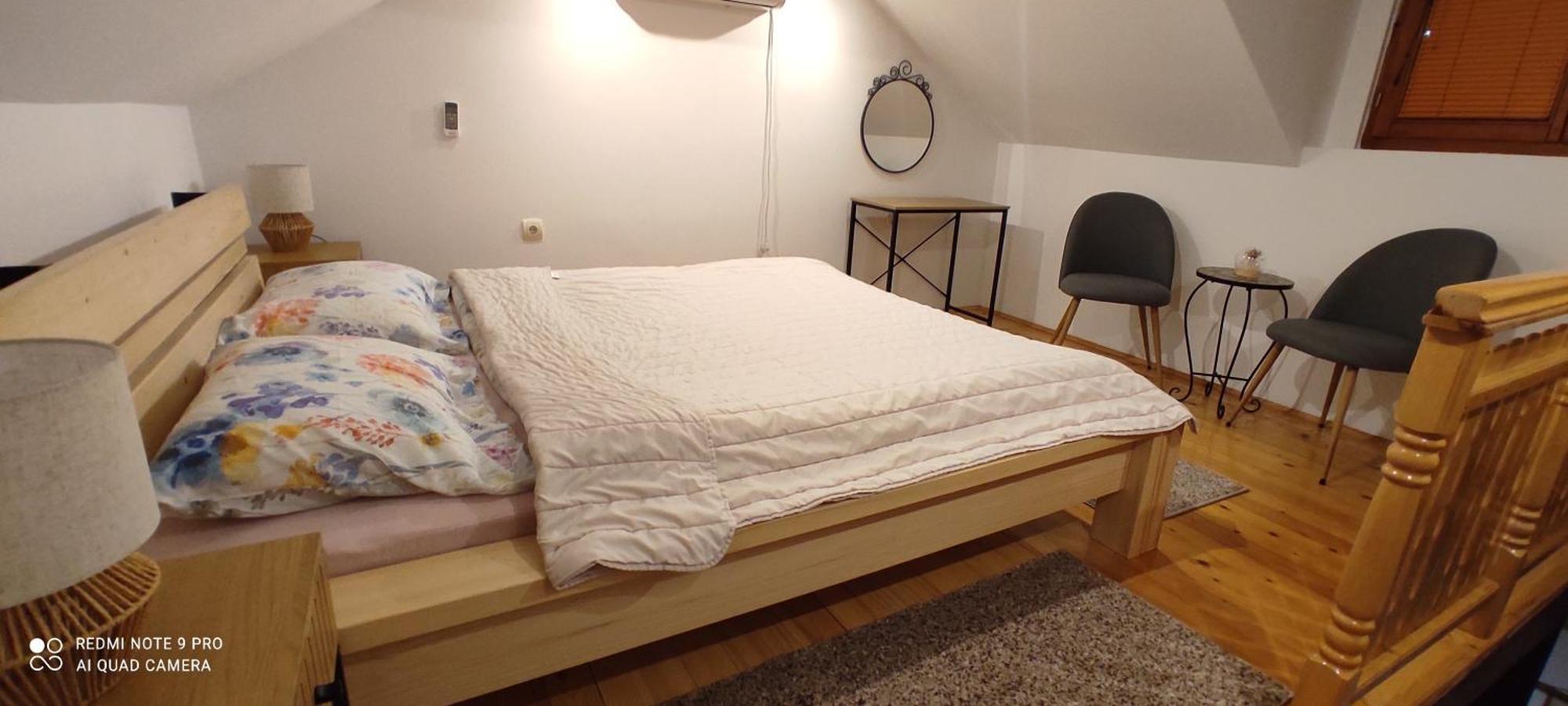Apartmani Jovanovic ペルチャツ エクステリア 写真