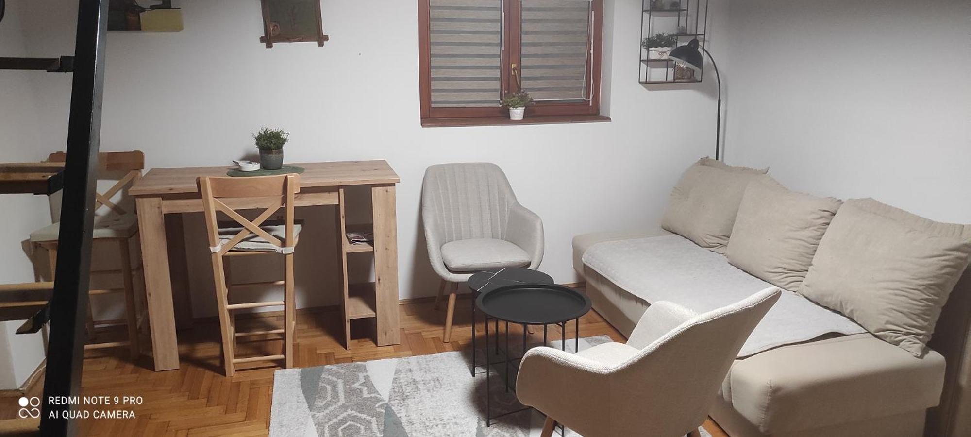 Apartmani Jovanovic ペルチャツ 部屋 写真