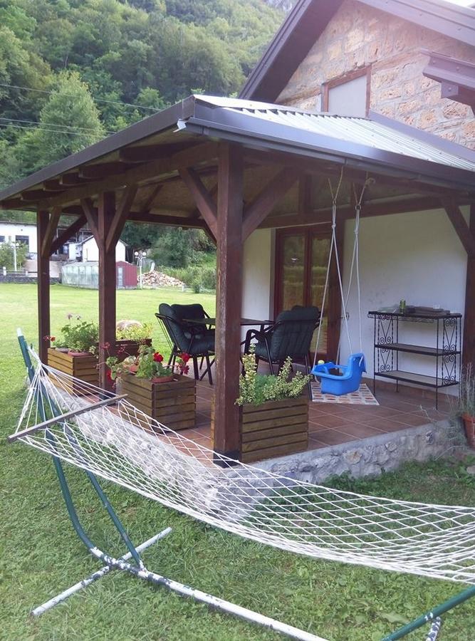 Apartmani Jovanovic ペルチャツ エクステリア 写真