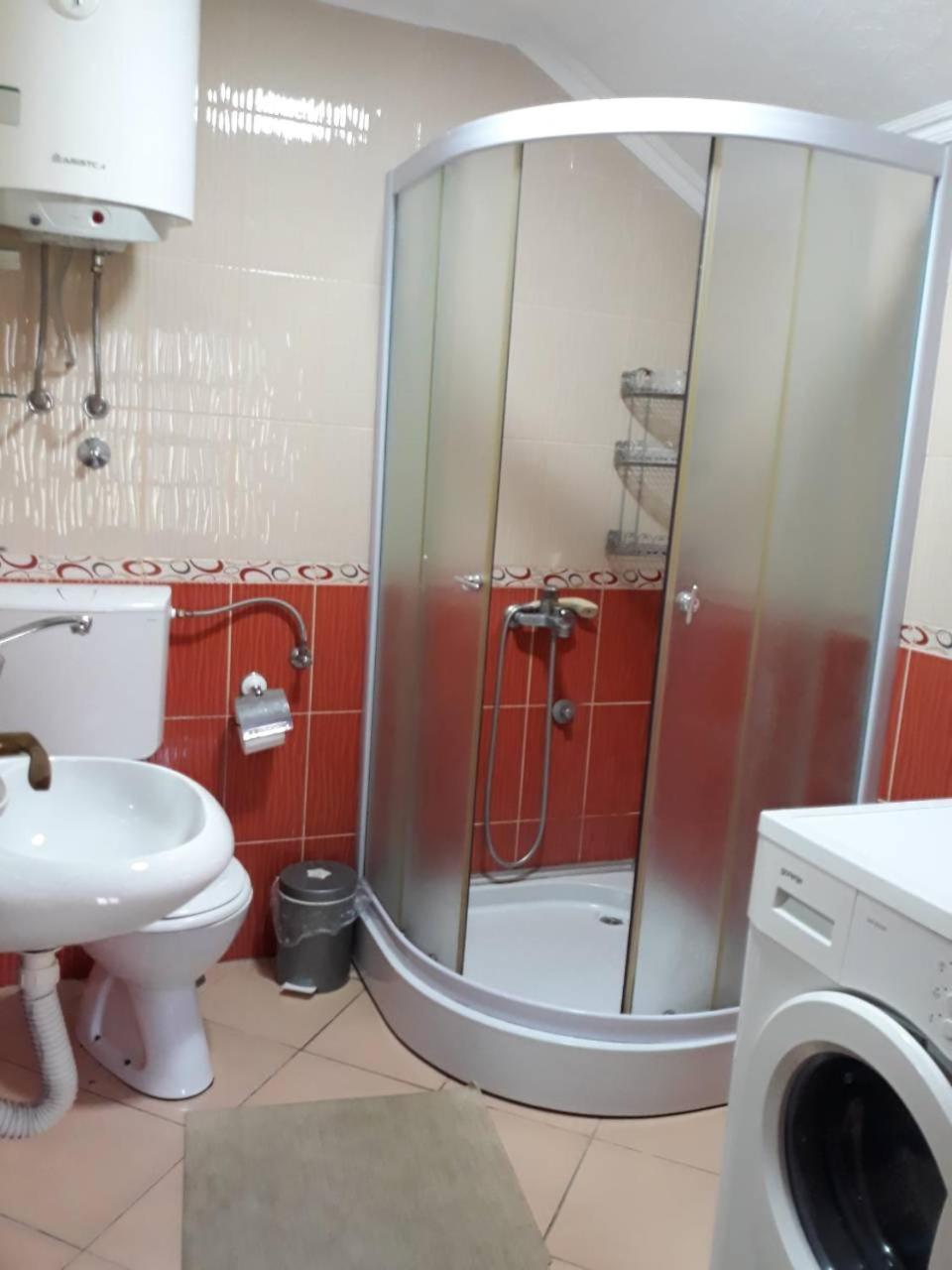 Apartmani Jovanovic ペルチャツ エクステリア 写真